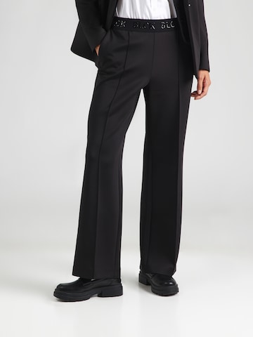 Wide leg Pantaloni di s.Oliver BLACK LABEL in nero: frontale