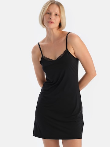 Lenjerie sexy de la Dagi pe negru: față
