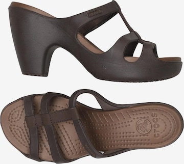 Crocs Sandals & High-Heeled Sandals in 38 in Brown: front