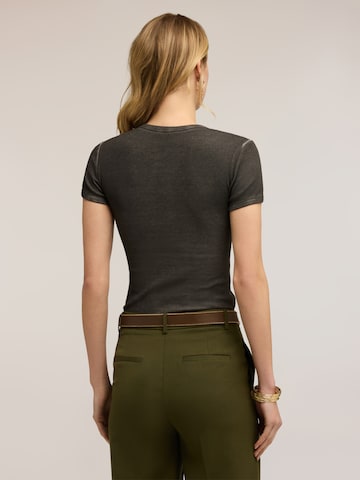 MOTIVI - Top en gris