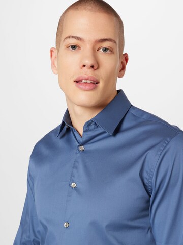 Tiger of Sweden Slim fit Overhemd 'FILBRODIE' in Blauw