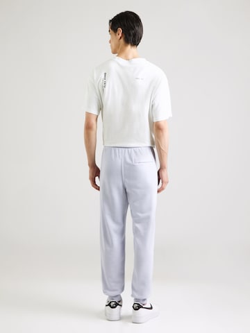 Nike Sportswear Tapered Trousers 'Club Fleece' in White