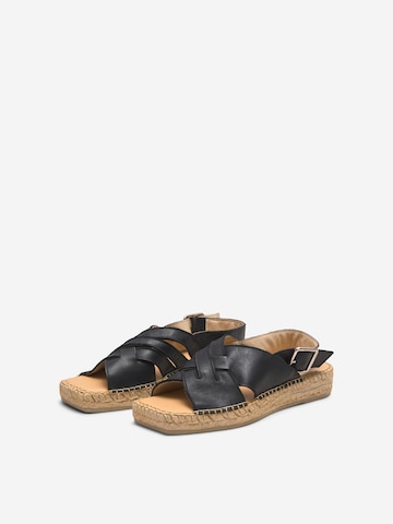 SELECTED FEMME - Sandalias 'Maja' en negro