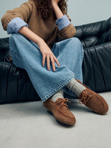 Chaussure à lacets Next en marron