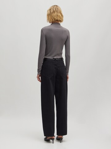 T-shirt 'Daniela' EDITED en gris