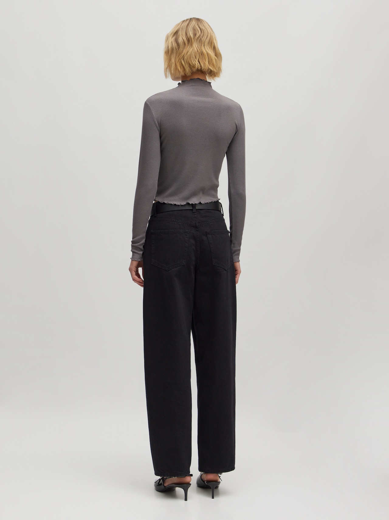 EDITED Produkte Shirt 'Daniela' grau