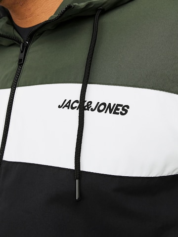 žalia Jack & Jones Plus Demisezoninė striukė 'Rush'