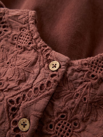 Abito di Lil'Atelier in rosso