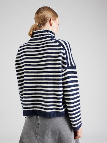 Abercrombie & Fitch Sweater in Blue