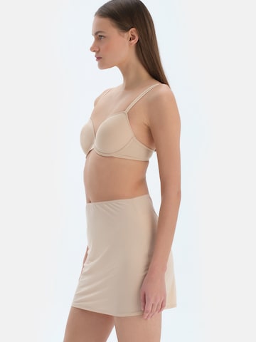 Robe gainante Dagi en beige