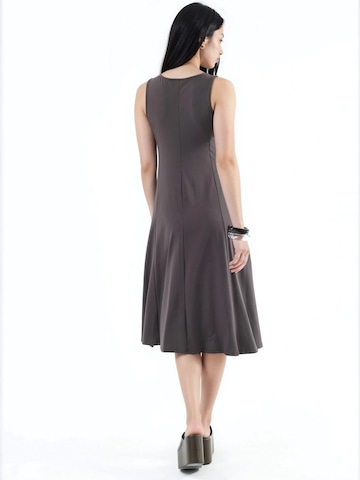 Busem Kleid in Grau