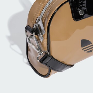 ADIDAS ORIGINALS Handtas 'Adicolor' in Bruin