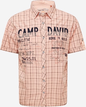 CAMP DAVID - Ajuste regular Camisa en naranja: frente