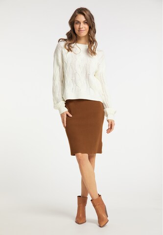 Usha Sweater in White