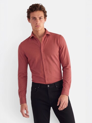 Vercate Slim fit Poslovna srajca 'No. 19' | rdeča barva