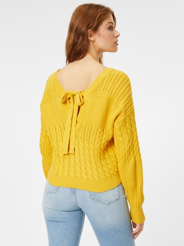 Pullover 'TANGERINE' di VERO MODA in giallo