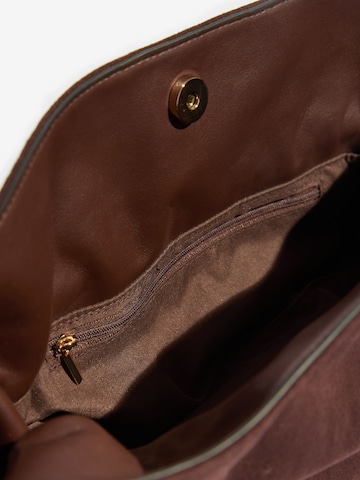 Friends Like These Clutch in Braun