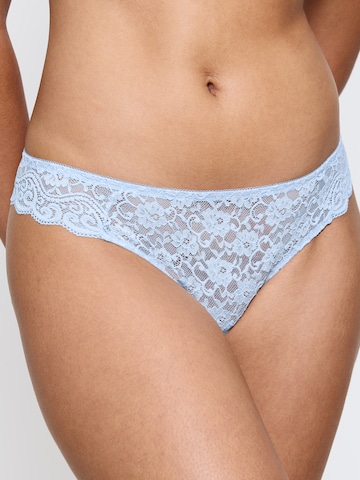 TRIUMPH String 'Red Label Amourette' in Blau