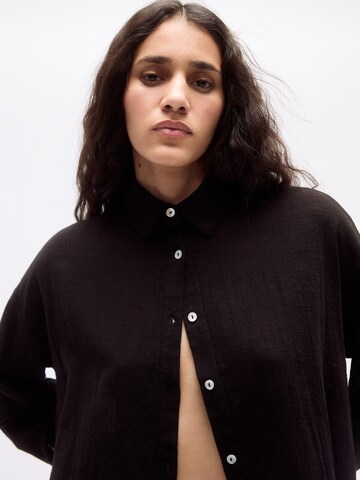 Pull&Bear Blouse in Black