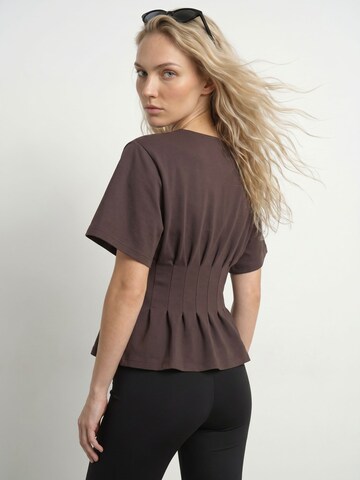 HYPEDROP Shirt 'HDORIA' in Brown