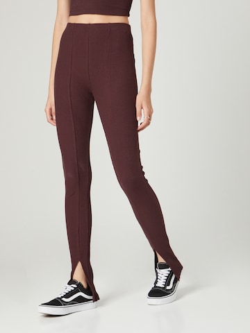 A LOT LESS - Skinny Leggings 'Indira' em castanho