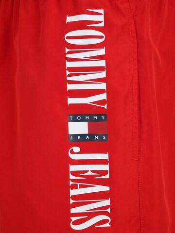 Tommy Jeans Szorty kąpielowe w kolorze czerwony