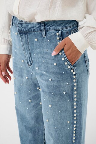 Cream Regular Jeans in Blauw