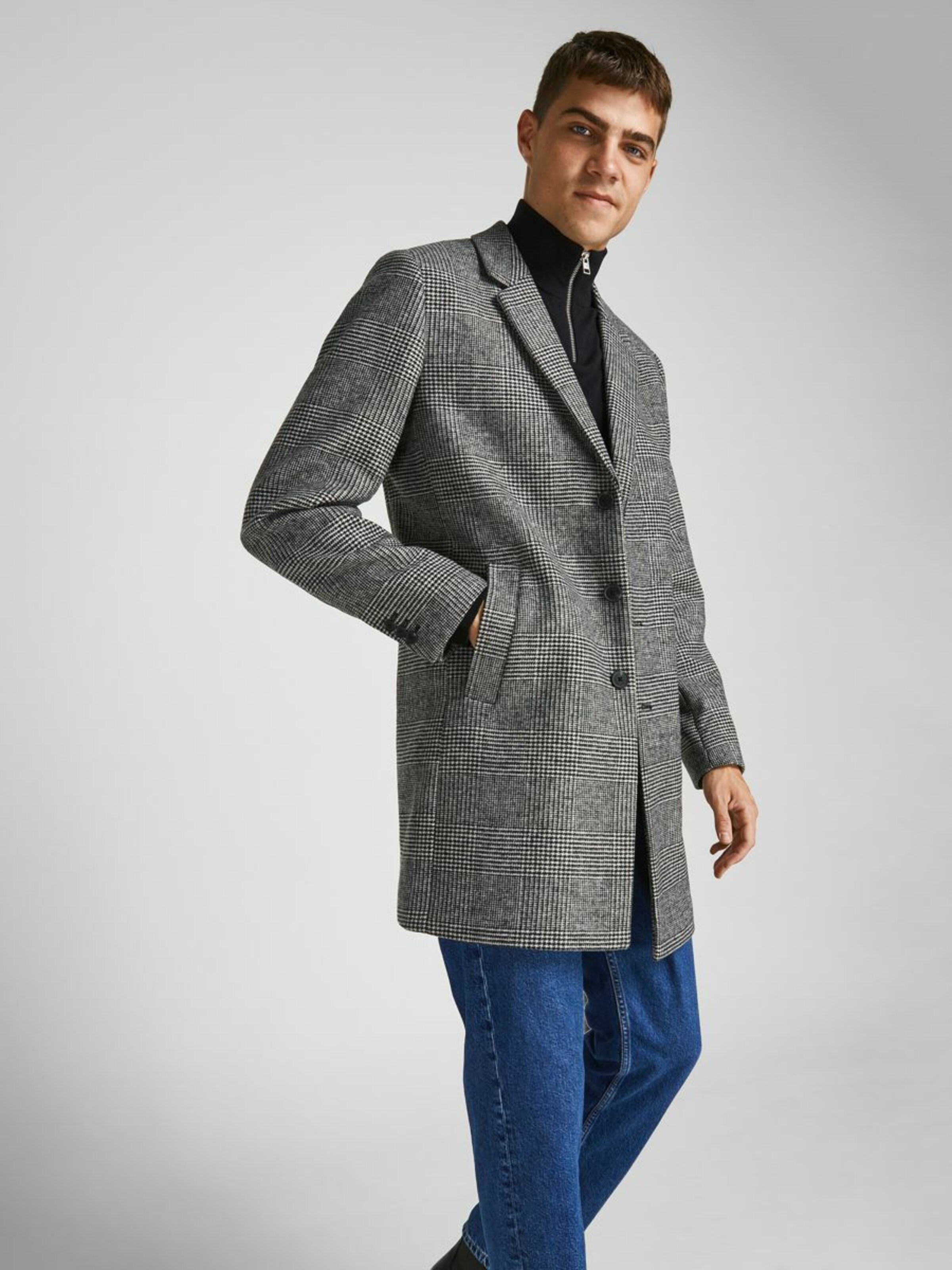 Männer Mäntel JACK & JONES Mantel in Grau - XI13945 Männer Mäntel JACK & JONES Mantel in Grau - XI13945
