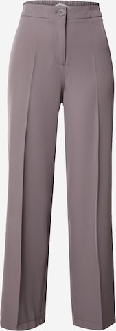 Pantalon à pince 'LAURA' ONLY en gris : devant