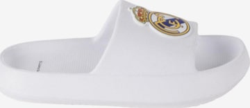 Cerdá Beach & Pool Shoes in White: front
