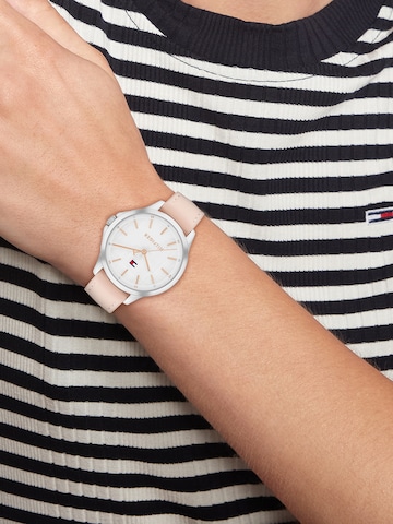 TOMMY HILFIGER Analogt ur 'CHLOE' i pink