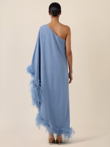 APART Kleid in Blau
