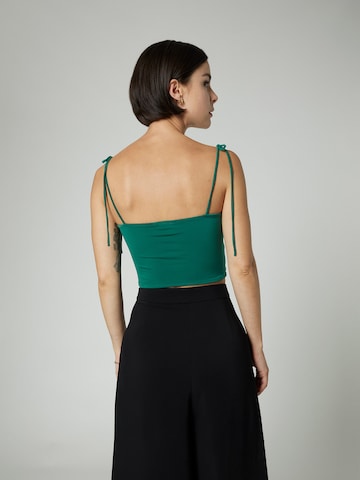 A LOT LESS - Top 'Lenni' em verde