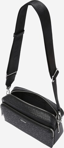 Sac à bandoulière 'Must' Calvin Klein en noir