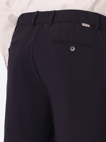 Distretto12 - regular Pantalón chino 'T. ACTIVE ' en negro