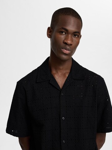 SELECTED HOMME Comfort fit Overhemd 'Jax' in Zwart