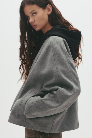 Pull&Bear Tussenjas in Grijs