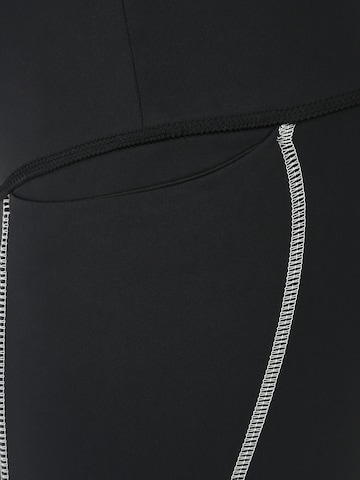 Skinny Pantalon de sport Reebok en noir