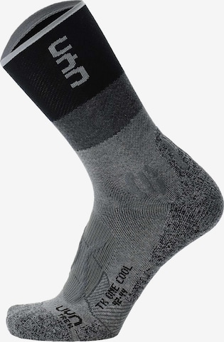 Chaussettes de sport Uyn en gris : devant