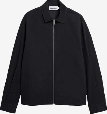 Veste mi-saison ARMEDANGELS en noir : devant