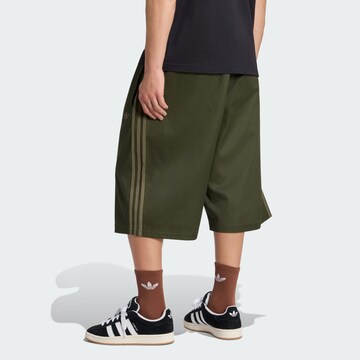 Loosefit Pantalon ADIDAS ORIGINALS en vert