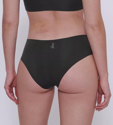 Slip 'ZERO Feel 2.0' de la SLOGGI pe negru