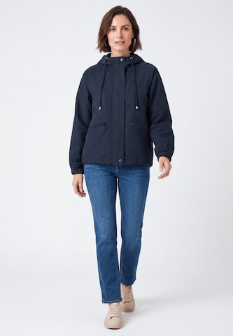 Usha Between-season jacket in Black