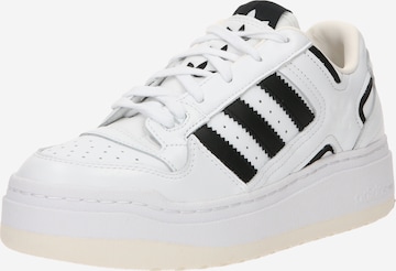 Sneaker bassa 'Forum Xlg' di ADIDAS ORIGINALS in bianco: frontale