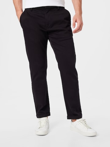 QS Tapered Broek in Zwart: voorkant