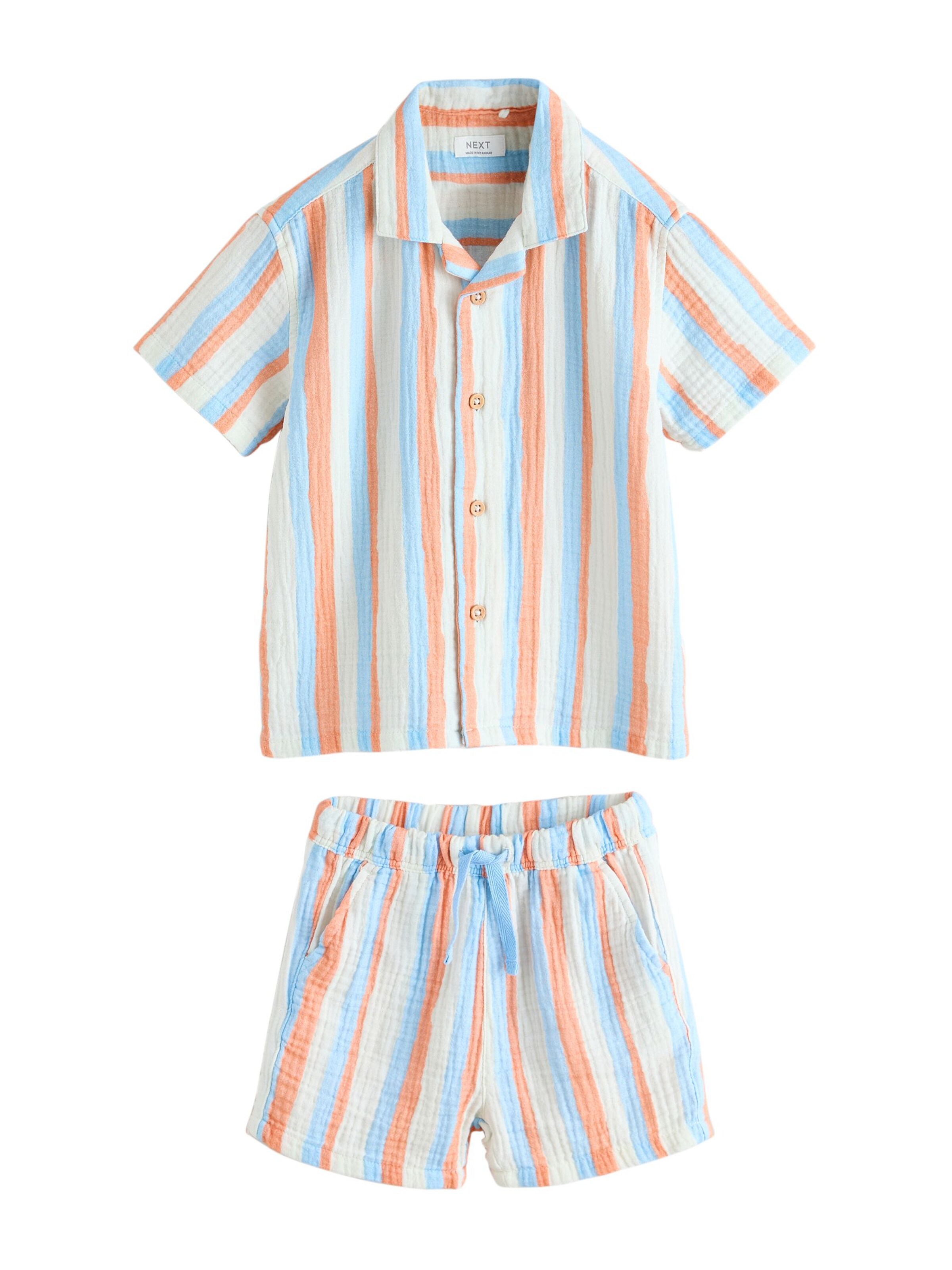 Next Set: Hemd und Shorts in Beige: Vorderseite