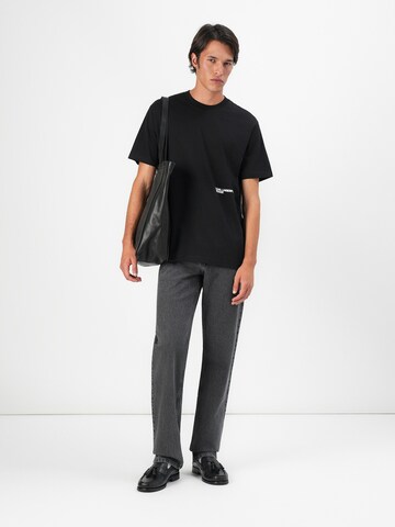T-Shirt 'ESSENTIAL' KARL LAGERFELD JEANS en noir