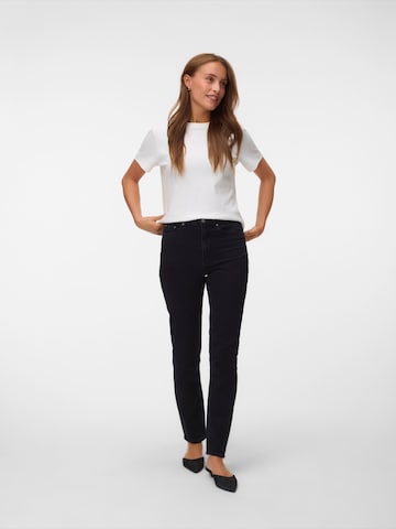 VERO MODA Úzky strih Džínsy 'VMNICKIE' - Čierna
