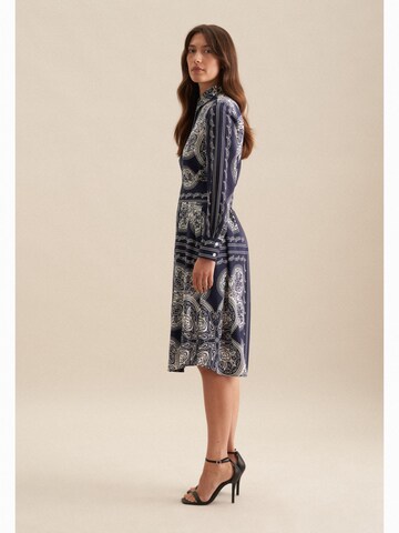 Robe 'Schwarze Rose' SEIDENSTICKER en bleu