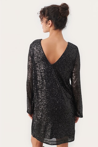 Robe 'Darleen' Part Two en noir